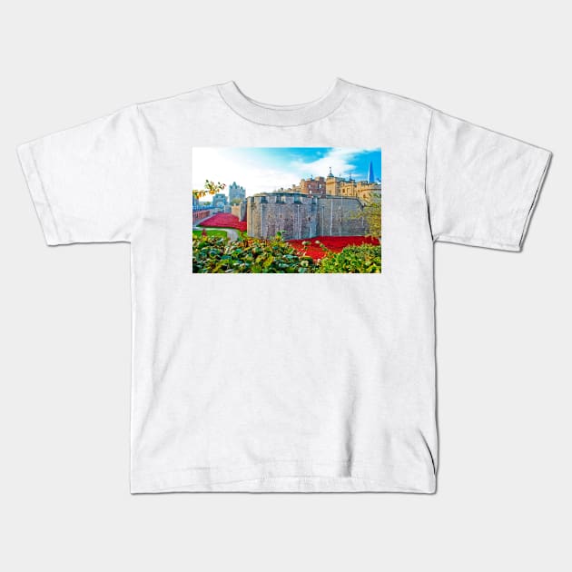 Tower of London Red Poppy Poppies UK Kids T-Shirt by AndyEvansPhotos